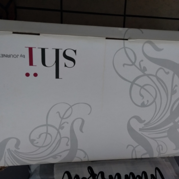 Shï by Journeys  boots - Picture 9 of 11